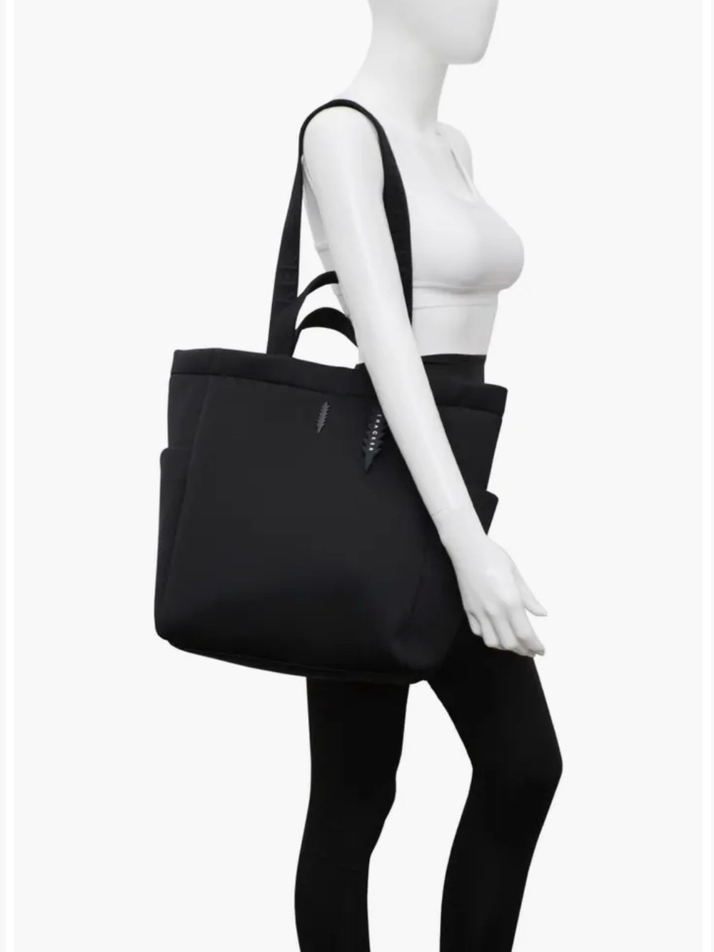 Thacker
Anniston Tote New